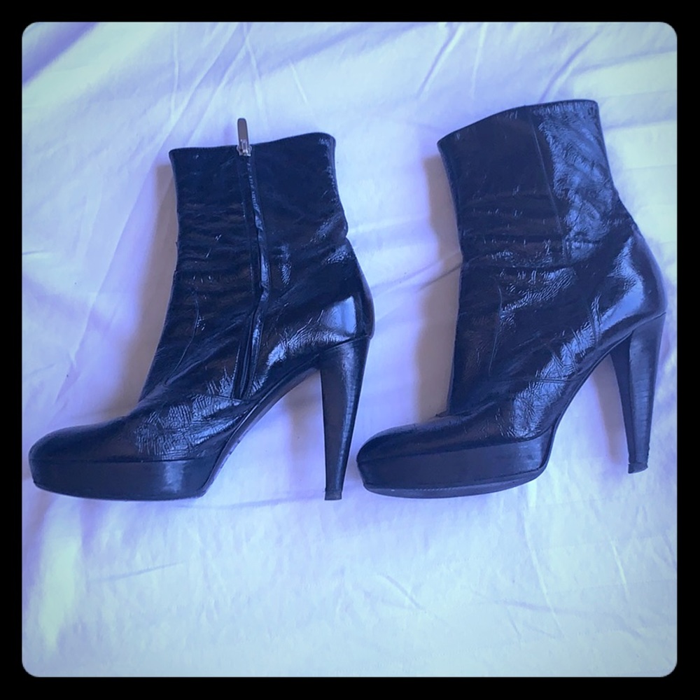 Sergio Rossi patent sexy black booties boots